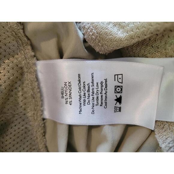 Eddie Bauer size 10 light tan khaki tech walking shorts - Picture 4 of 4